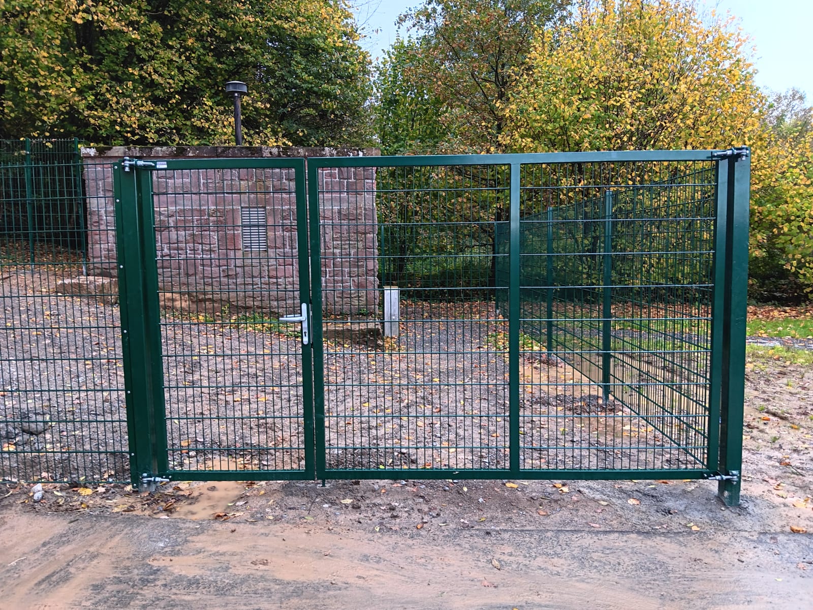 Drehflügeltore manuell und elektrisch