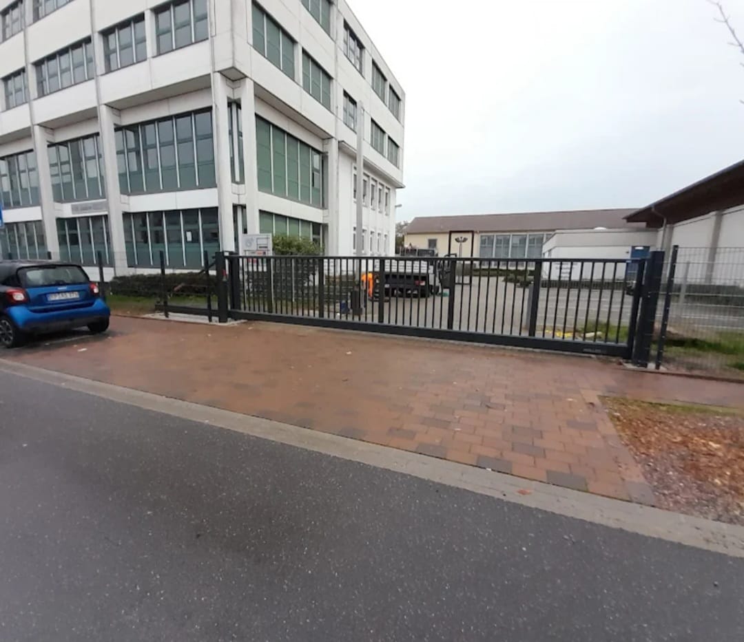 Schiebetore freitragend